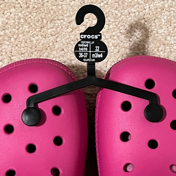 NWT Crocs Classic Lined Clogs - Picture 4 of 7